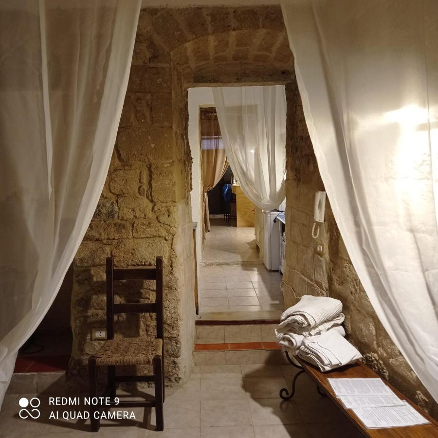 Palazzo Di Citta Flat Apartment Bari Ngoại thất bức ảnh